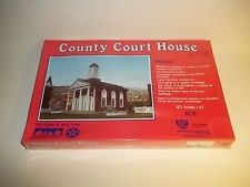 IHC 805 HO County Court House Building Kit