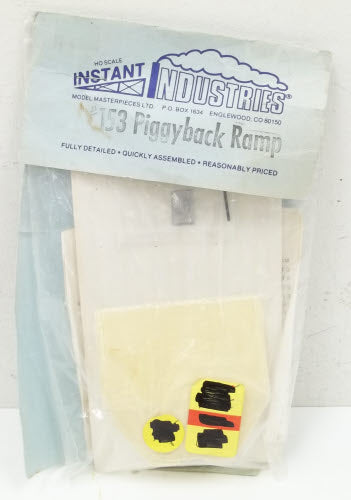 Model Masterpieces 153 Piggyback Ramp