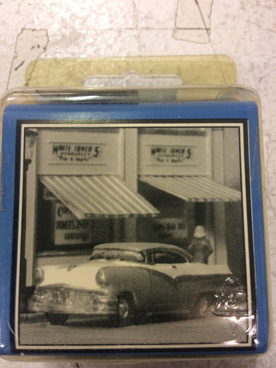 Magnuson Models 946 HO 1:87 1956 Hard Top Sedan Kits (2)