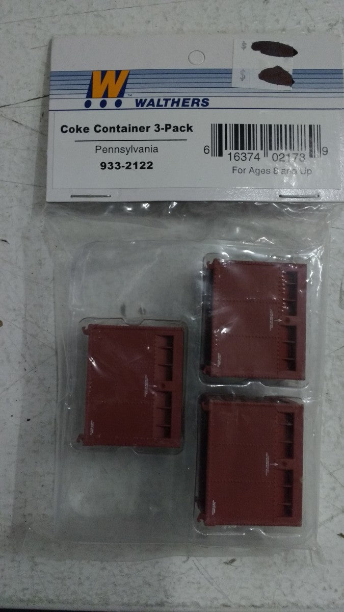 Walthers 933-2122 HO Coke Container 3-Pack