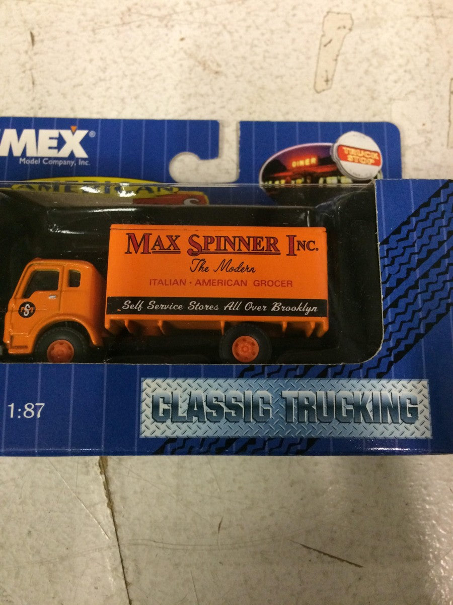 Imex 870197 1:87 International Harvester CO 190 Maxx Grocery Box