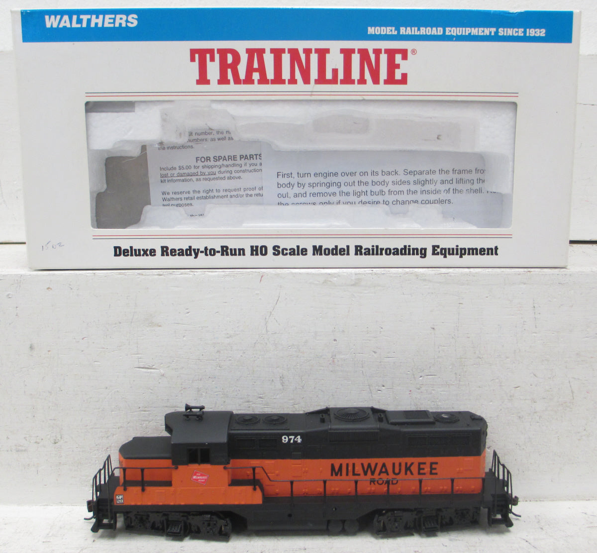 Walthers 931-111 HO Scale GP9M Diesel Locomotive #974