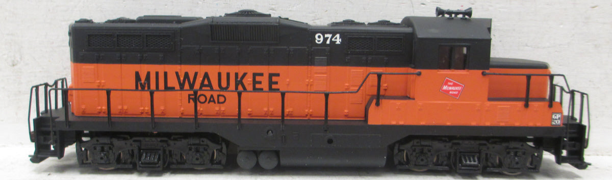 Walthers 931-111 HO Scale GP9M Diesel Locomotive #974
