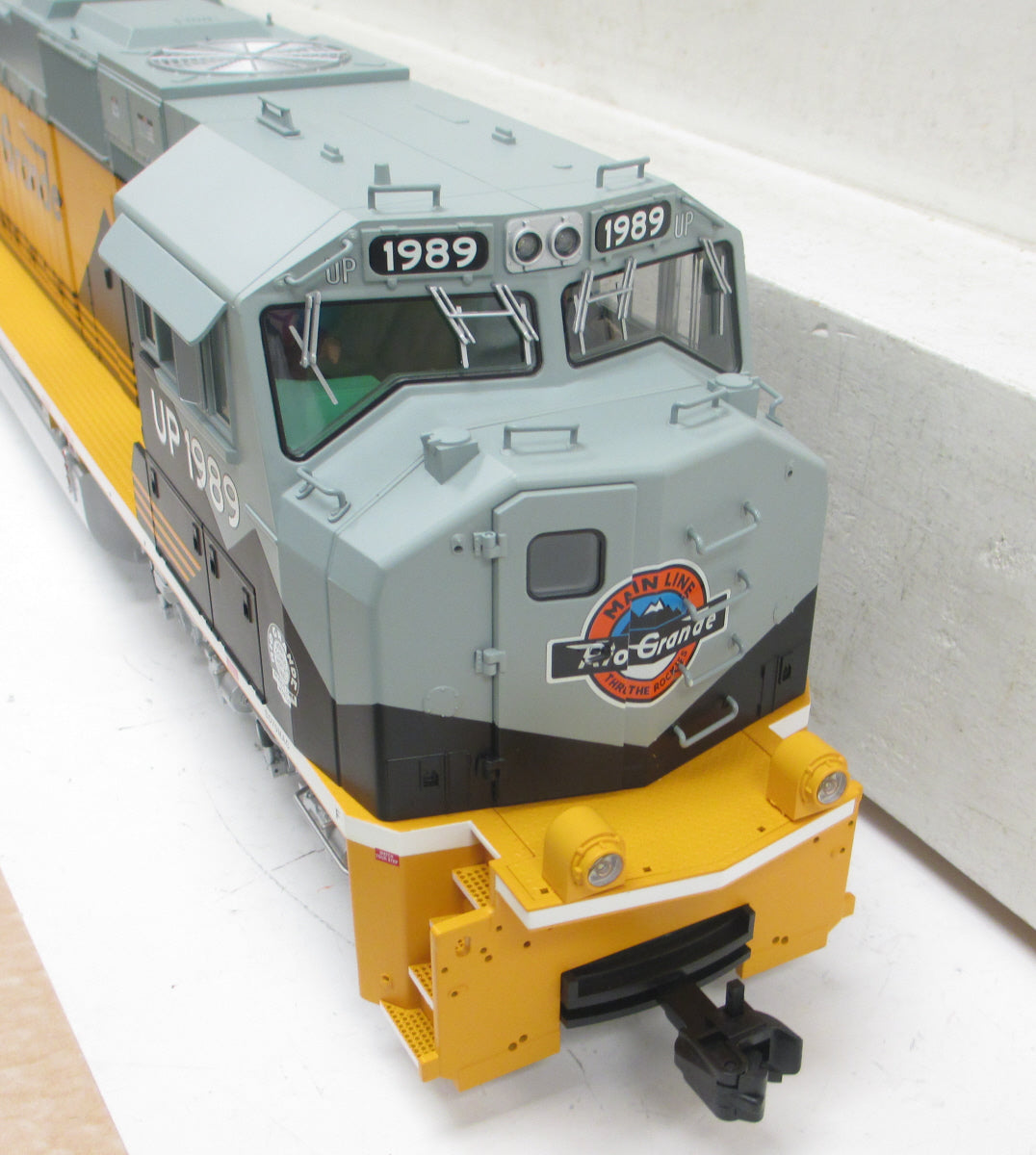 USA Trains R22619 G Gauge Denver and Rio Grande Western SD70 MAC Diesel Engine