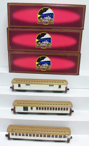 MTH 20-62029 O NY&NE 64' Woodsided Passenger Add-On Set (Set of 3)