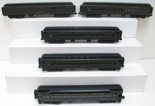 MTH 20-4088 O Chicago North Western 70' Madison Passenger Car Set (Set of 5)