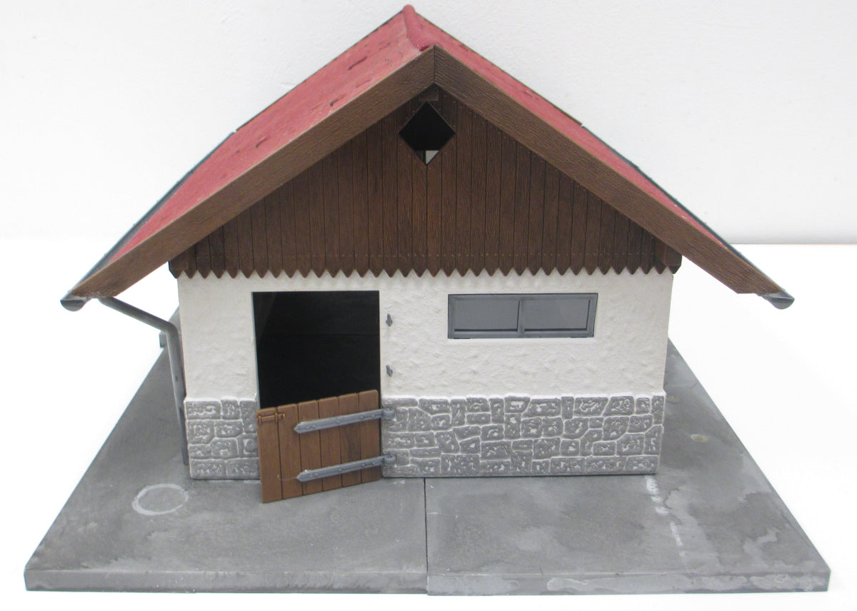 Pola 1841 G Scale Cow Barn Kit