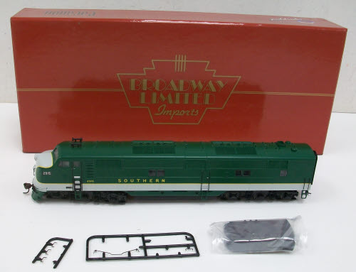 Broadway Limited 604 HO Southern Railway Paragon™ Series Diesel EMD E7A #2915