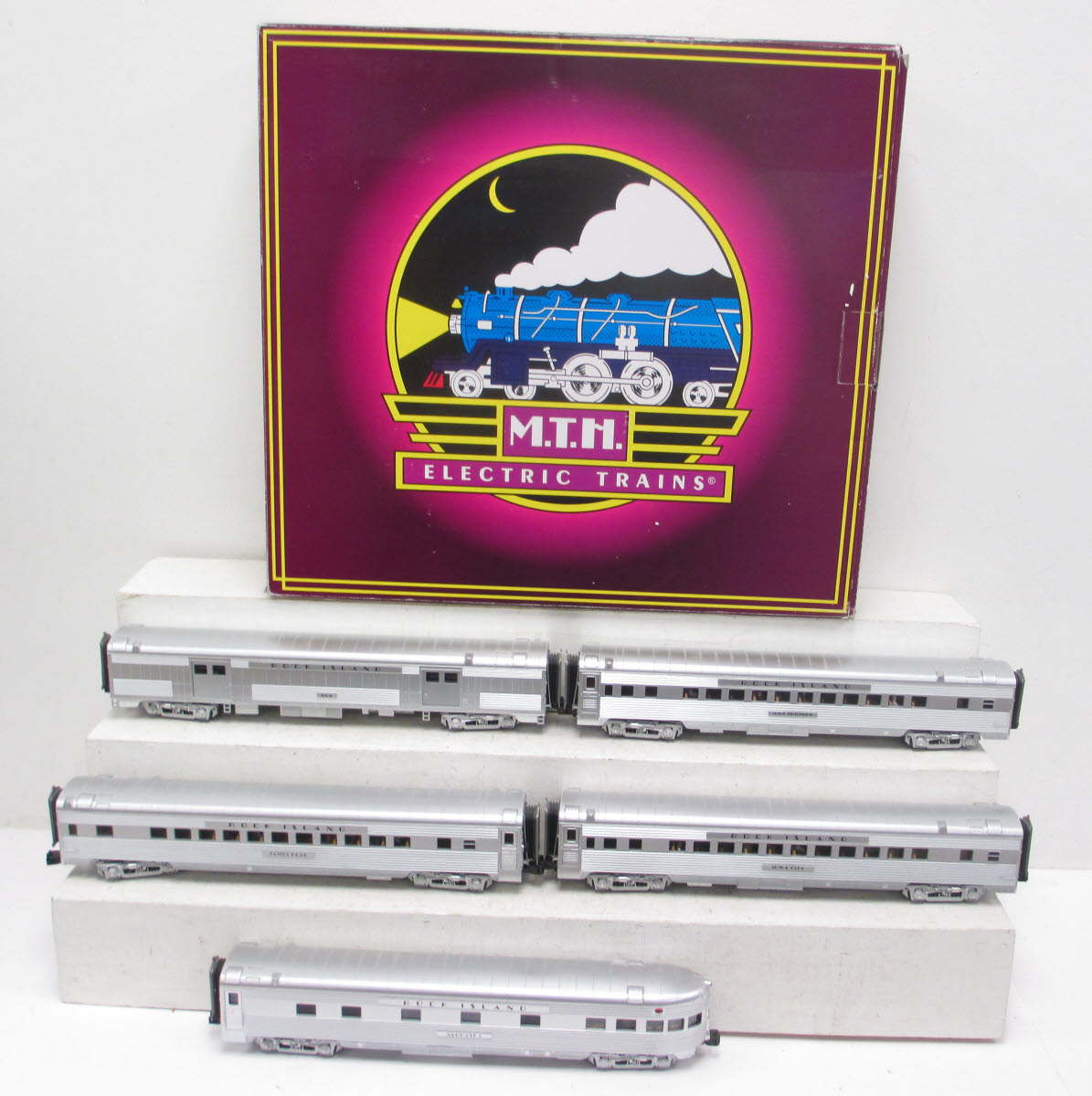 MTH 20-65195 O Rock Island 70' Streamlined Ribbed Passenger Car Set (Set of 5)