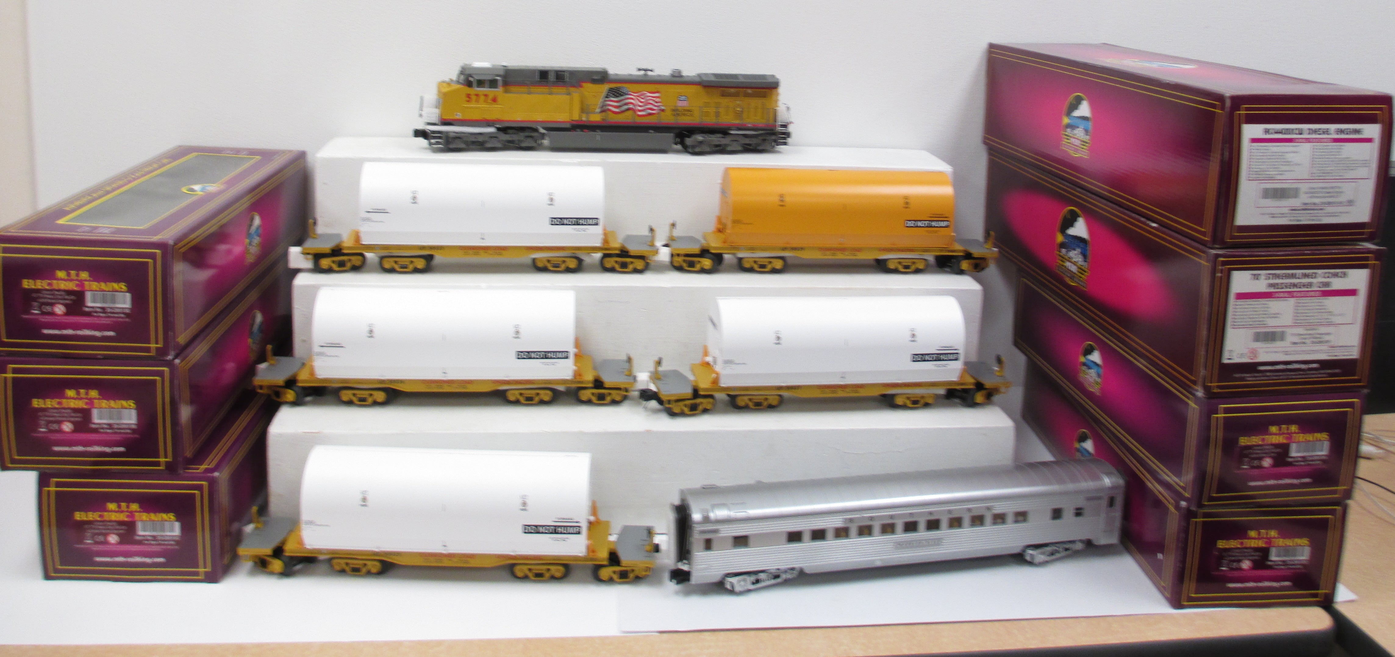 MTH 20-20013-1 O NASA AC4400 Diesel Locomotive Set w/PS 2.0