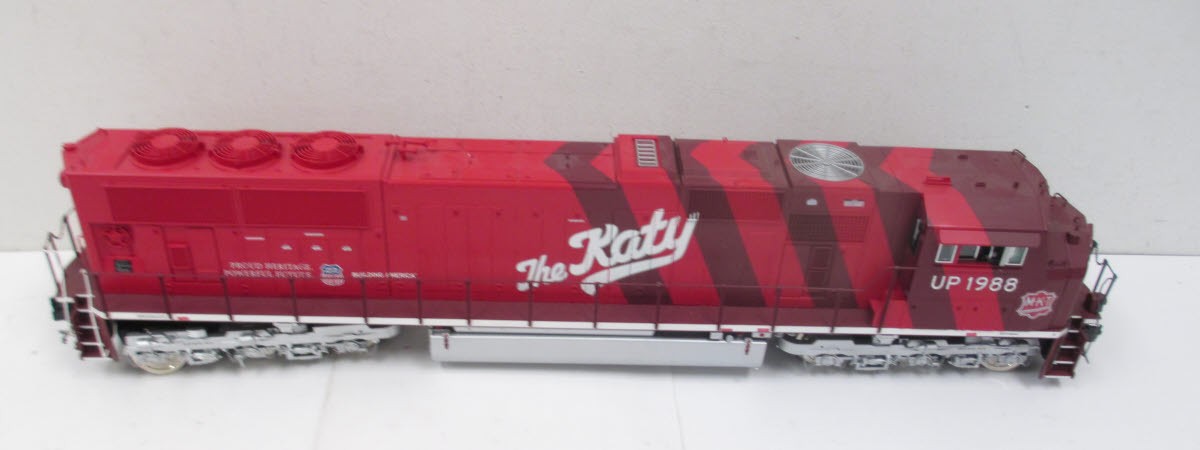USA Trains R22618 G Union Pacific/Katy EMD SD70 MAC Diesel Locomotive #1988