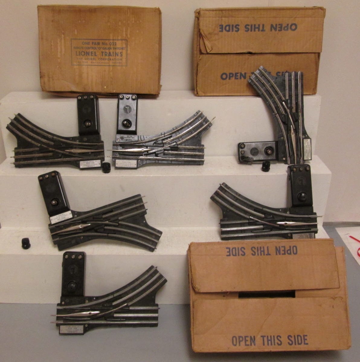 Lionel O22 Left-Hand & Right-Hand Electric Remote Switches (3 Pairs of 2)