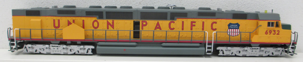 Bachmann 62101 HO Union Pacific DD40AX Centennial Diesel Locomotive #6932 w/DCC