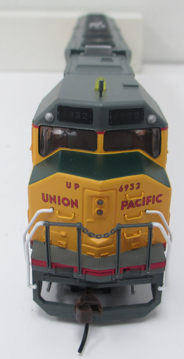 Bachmann 62101 HO Union Pacific DD40AX Centennial Diesel Locomotive #6932 w/DCC
