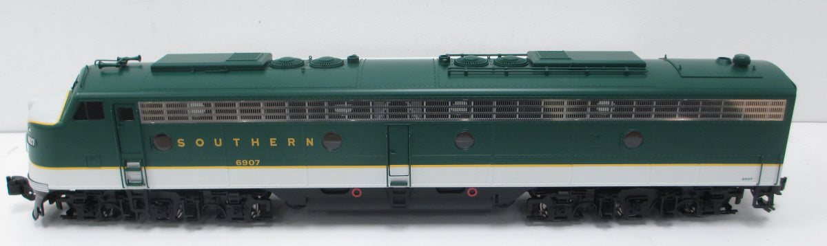 Aristo-Craft 23608 Southern EMD E-8 Diesel Locomotive #6915