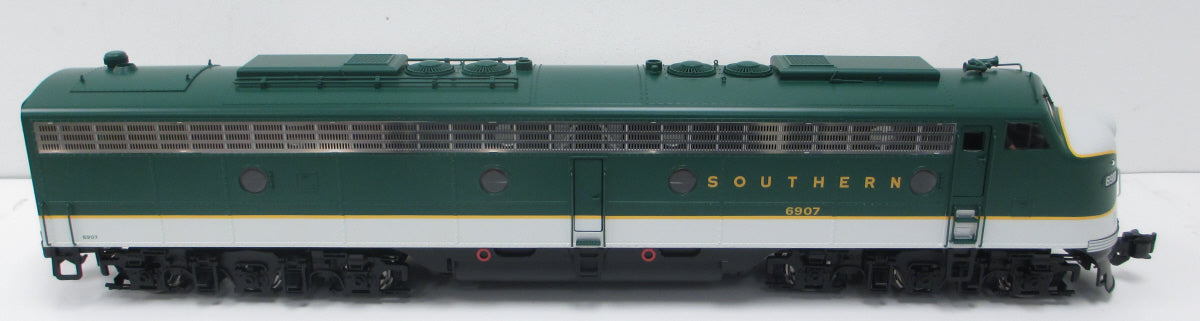 Aristo-Craft 23608 Southern EMD E-8 Diesel Locomotive #6915