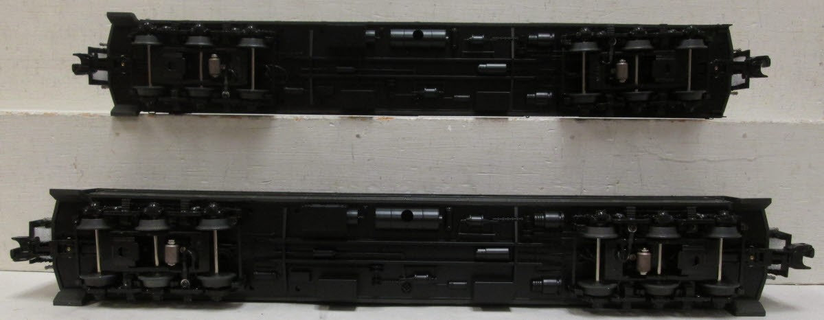 MTH 20-4190 O Atlantic Coast Line 70’ Madison Comb/Din Passenger Set (Set of 2)