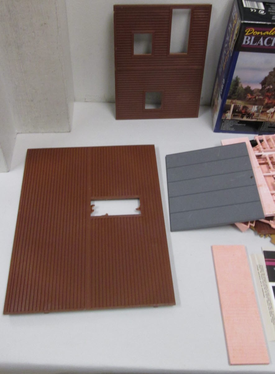Pola 1813 G Scale "Donald King" Blacksmith Model Building Kit