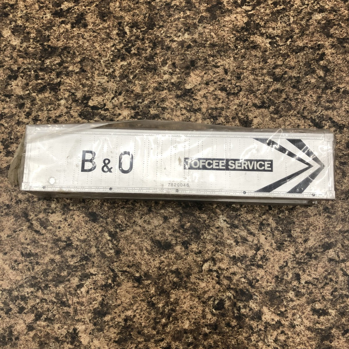 K-Line K7820046 O Scale B&O 40' Container