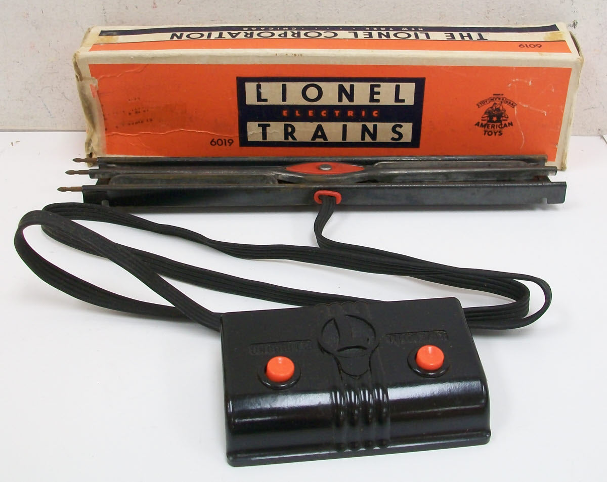 Lionel 6019 Vintage O27 Remote Control Track Section