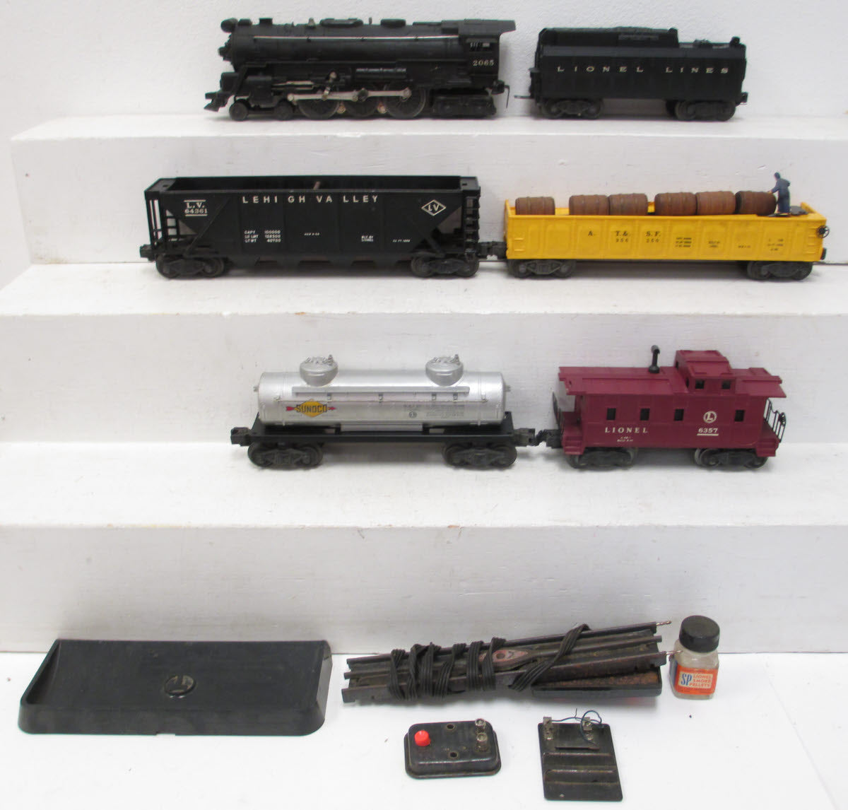 Lionel 1533WS Vintage O 2055 Freight Hauler Set w/6026W,3562,6436,6465,6357
