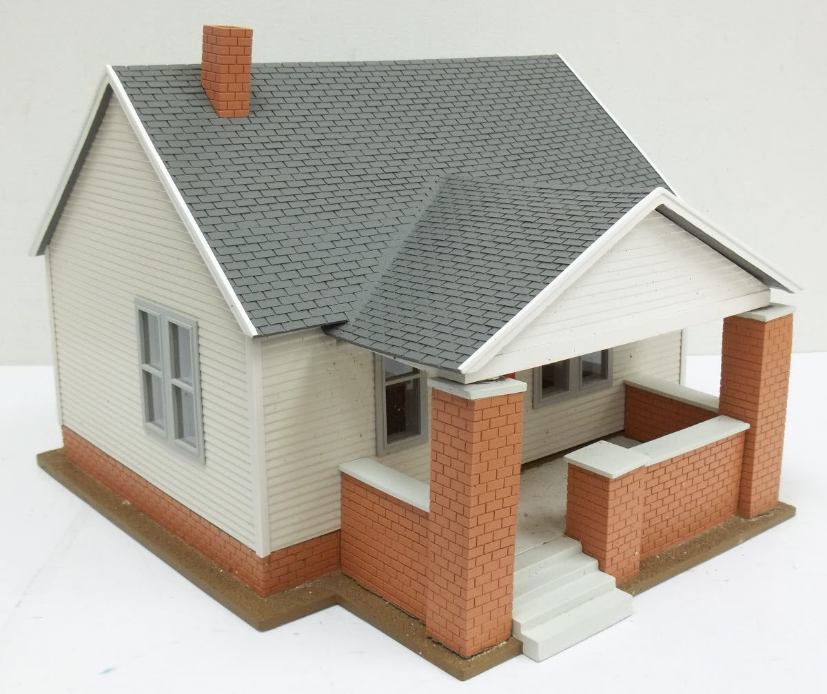 Aristo-Craft 7210 G Scale Tract House