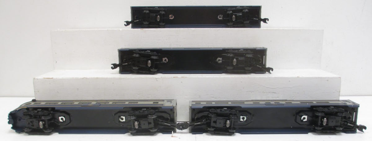 Williams 43051 O Gauge Baltimore & Ohio 60 Ft. Streamline Passenger Car 4-Pack