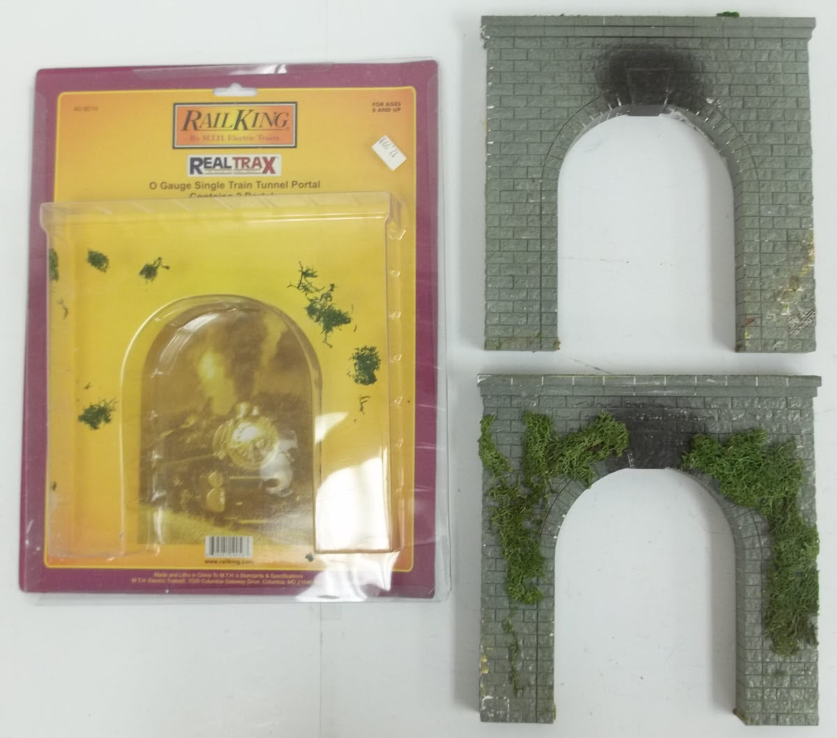 MTH 40-9014 O Single Train Tunnel Portal (Pack of 2)