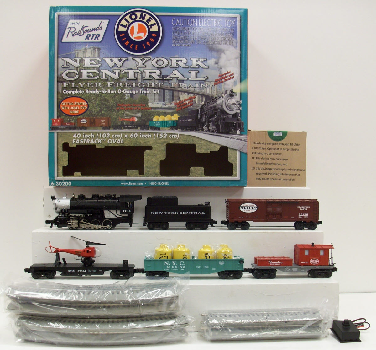 Lionel 6-30200 New York Central Flyer O Gauge Steam Freight Train Set