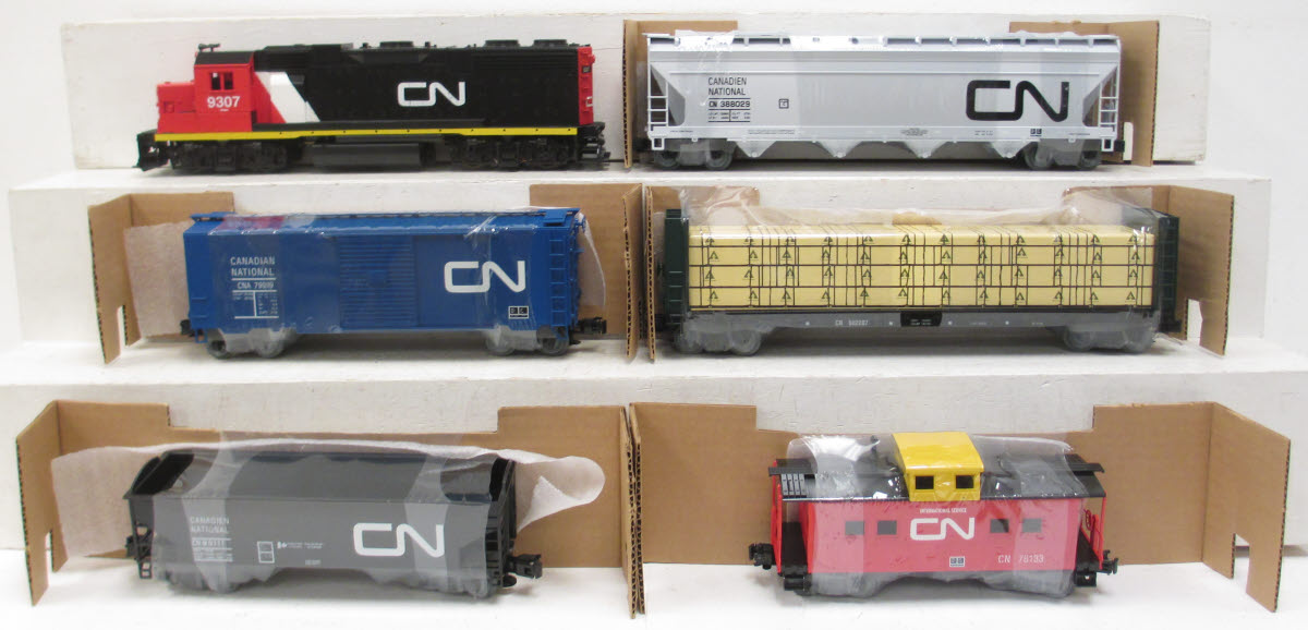 Weaver Custom Run Canadian National GP38-2 O Gauge Diesel Freight Train Set