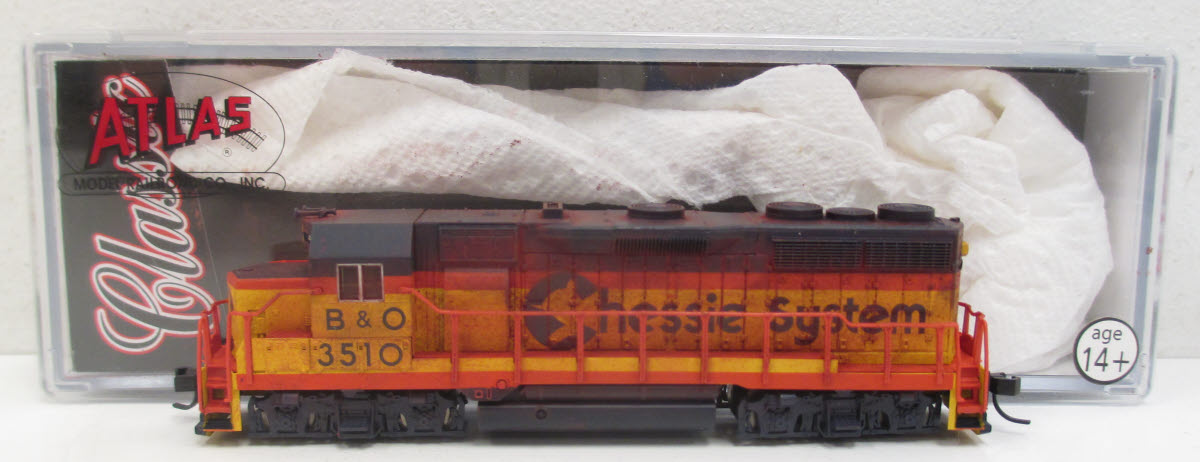 Atlas 46181 N Scale B&O Chessie Classic GP35 Diesel Locomotive #3510 w/DCC
