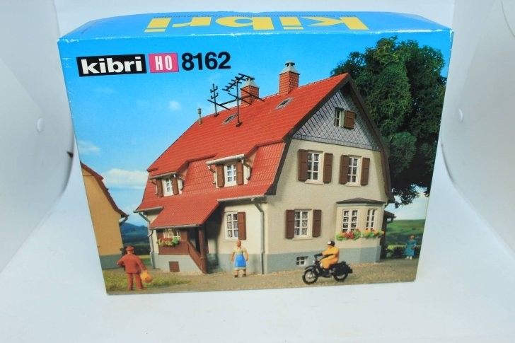 Kibri 8162 HO Vintage Family House