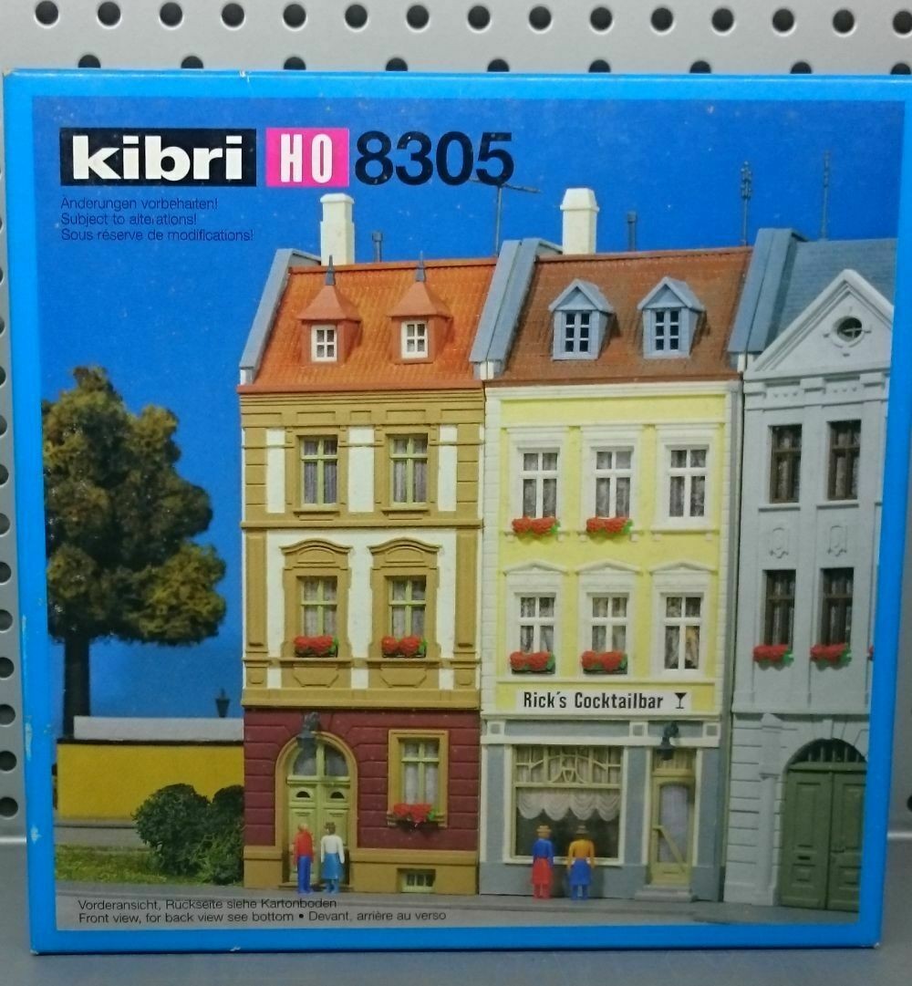 Kibri 8305 HO Townhouses with Shop Building Kit