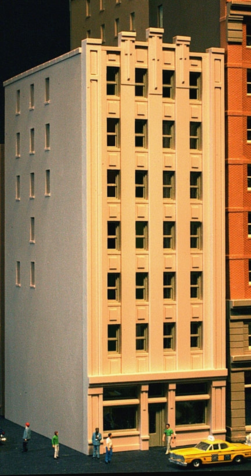 Lunde Studios 8 N Juno Watt Electric Co. Building Kit