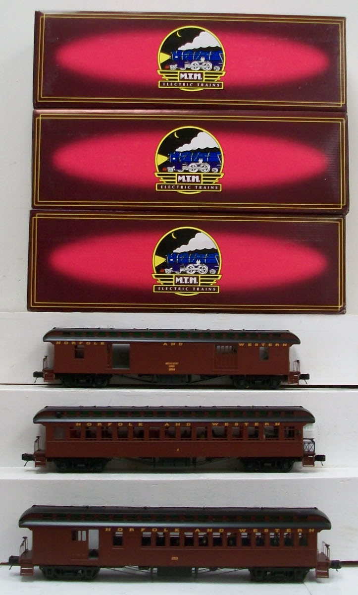 MTH 20-62055 O Norfolk & Wesern 64' Woodsided Passenger Car Set (Set of 3)