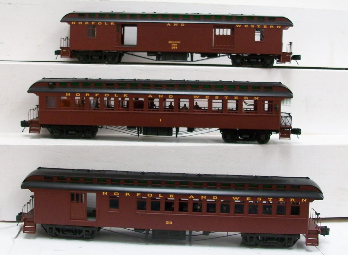MTH 20-62055 O Norfolk & Wesern 64' Woodsided Passenger Car Set (Set of 3)