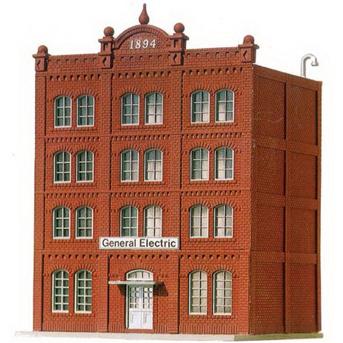 Model Power 2608 N General Electric Built Up Lighted W/2 Hand Painted Figures