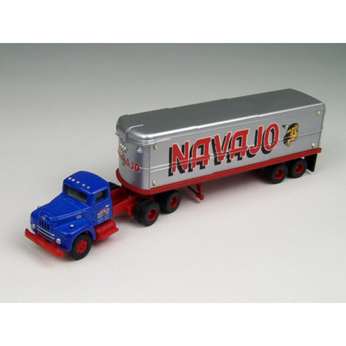 Classic Metal Works 31133 HO Mini Metals Navajo IH R-190 Tractor/Trailer Set