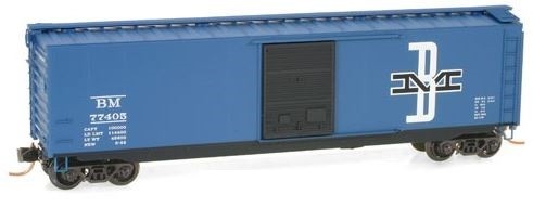 Micro-Trains 03100360 N Scale Boston & Maine 50' Youngstown Door Boxcar #77405