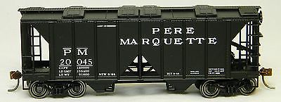 Bowser 41331 HO Scale Pere Marquette 70-Ton 2-Bay Covered Hopper #20045