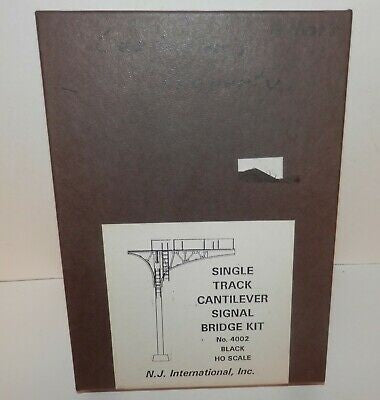 NJ International 4002 HO Single Black Track Cantilever Signal Bridge Kit