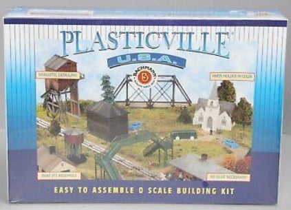 Bachmann 45986 O Scale Plasticville Airport Hangar with Airplanes Building Kit