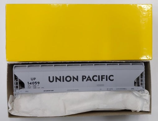 Accurail 2005.1 HO Union Pacific ACF 3-Bay Covered Hopper #14059 Kit