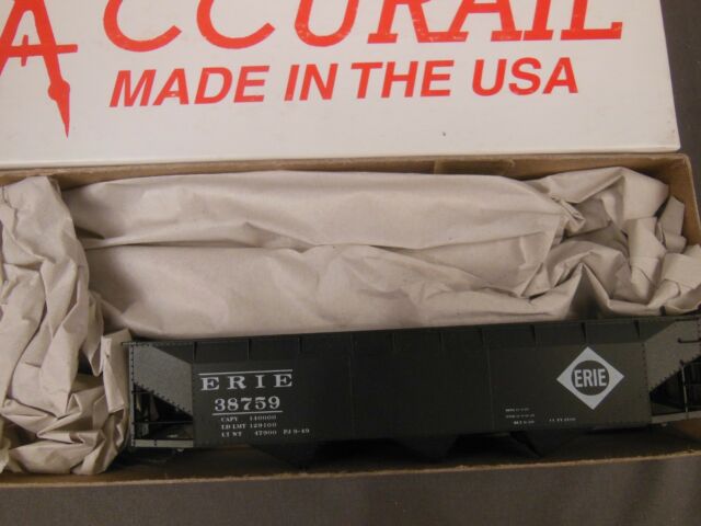 Accurail 7529 AAR 3-Bay Hopper ERIE