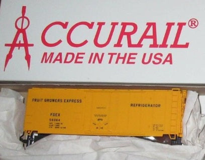 Accurail 3103 HO Fruit Growers Express FGEX 40' Plug Door Boxcar Kit