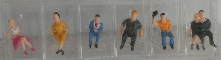 Bachmann 42331 HO Seated People Figures Hand Decorated (Set of 6)