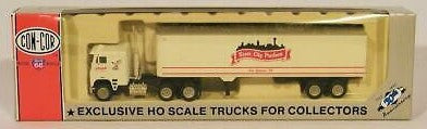Con-Cor 004-001100 HO  River City Produce Tractor W/Trailer