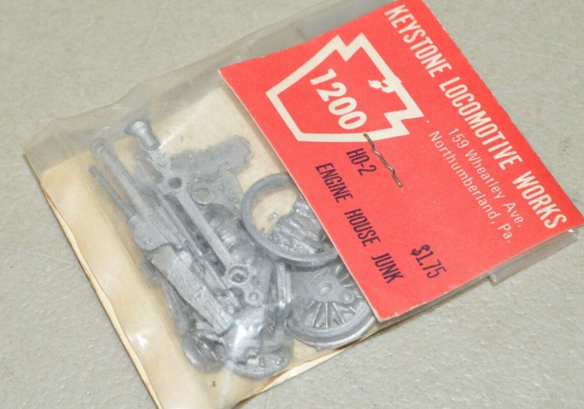Keystone Locomotive HO-2 HO Scale Engine House Junk Metal Kit