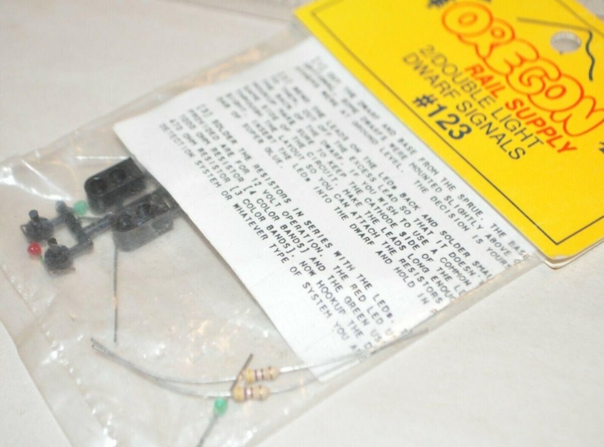 Oregon Rail Supply 123 HO 2/Double Light Dwarf Signal Kit