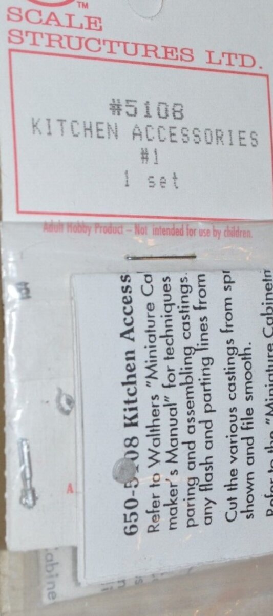 Scale Structures 5108 HO Scale Unpainted Metal Kitchen Accesssories # 1